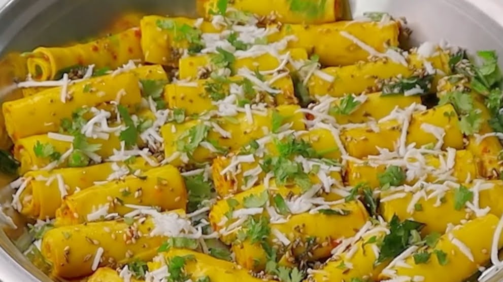 Gujarathi Khandvi Recipe